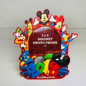 Mickey Mouse Walt Disney World Magnet Photo Frame 2 X 2 Inches 2012